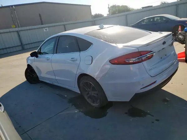 3FA6P0HD1LR232517 2020 FORD FUSION - Image 2
