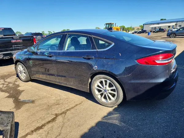 3FA6P0HD1LR234803 2020 FORD FUSION - Image 2