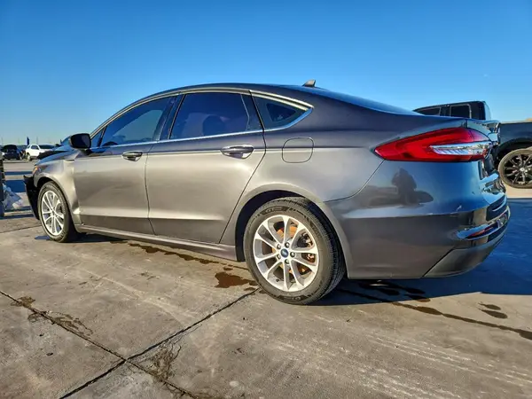 3FA6P0HD1LR246546 2020 FORD FUSION - Image 2