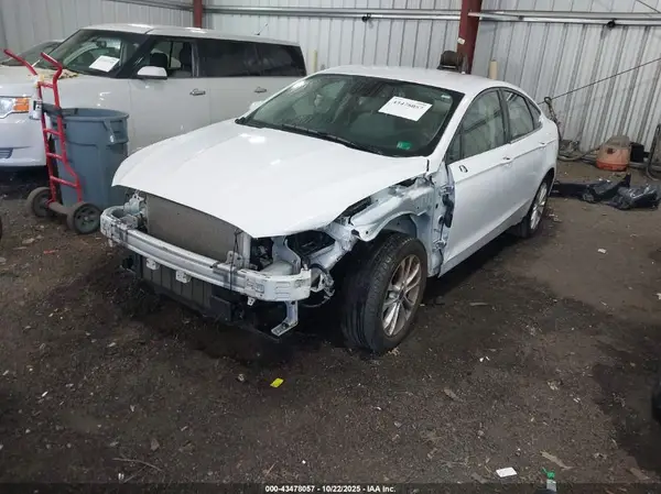 3FA6P0HD1LR251973 2020 FORD FUSION - Image 2