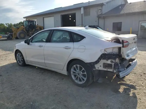 3FA6P0HD1LR257241 2020 FORD FUSION - Image 2