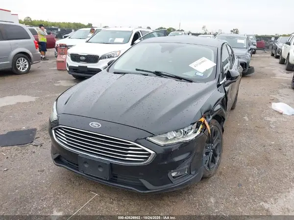 3FA6P0HD1LR257854 2020 FORD FUSION - Image 2