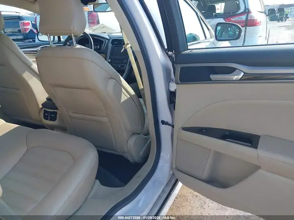 3FA6P0HD2GR165349 2016 FORD FUSION - Image 8