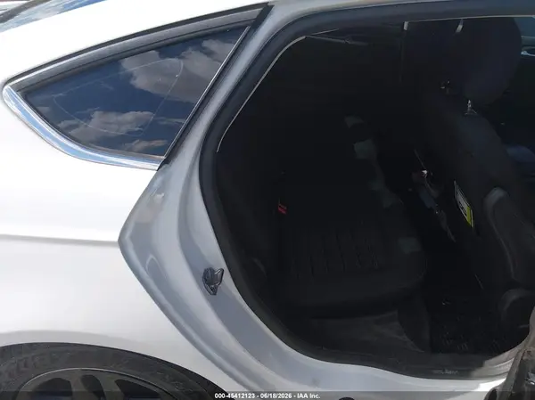 3FA6P0HD2GR172639 2016 FORD FUSION - Image 8