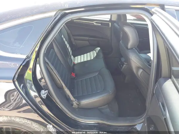 3FA6P0HD2GR351036 2016 FORD FUSION - Image 8