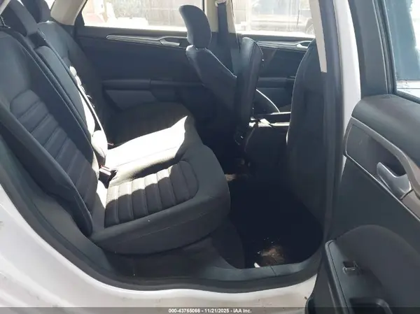 3FA6P0HD2HR156796 2017 FORD FUSION - Image 8