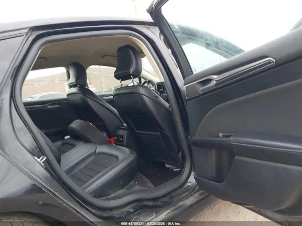 3FA6P0HD2HR165885 2017 FORD FUSION - Image 8