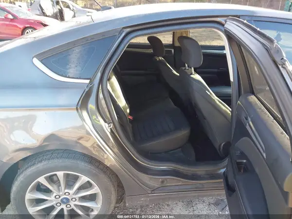 3FA6P0HD2HR166096 2017 FORD FUSION - Image 8