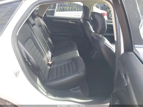 3FA6P0HD2HR204815 2017 FORD FUSION - Image 8