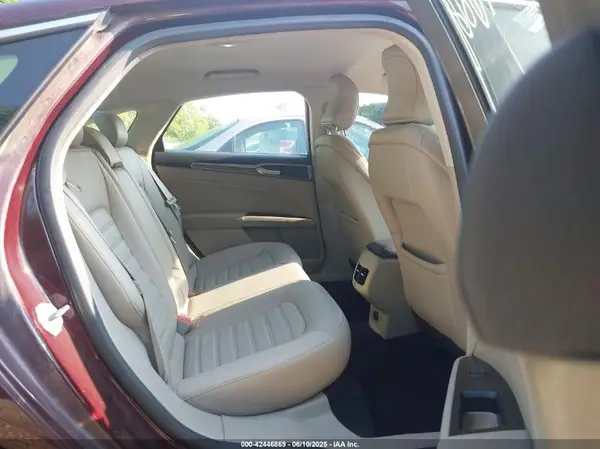 3FA6P0HD2HR205706 2017 FORD FUSION - Image 8