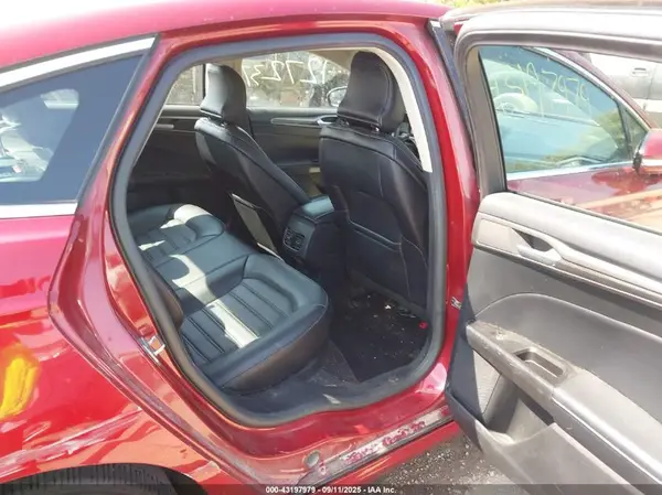 3FA6P0HD2HR245770 2017 FORD FUSION - Image 8