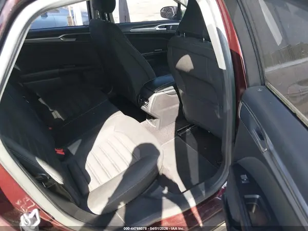 3FA6P0HD2HR262472 2017 FORD FUSION - Image 8