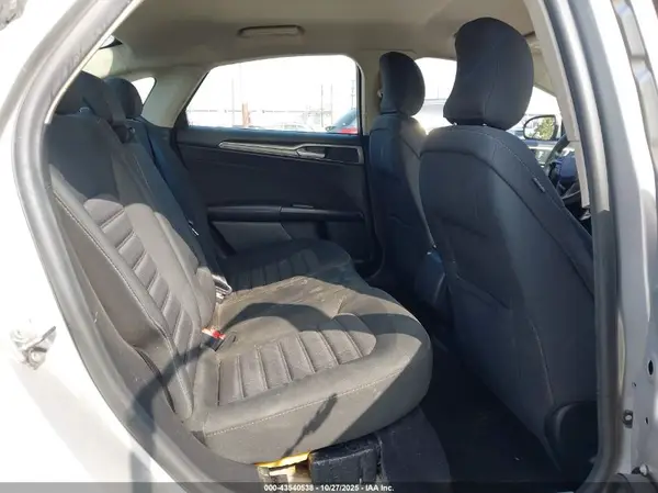 3FA6P0HD2HR284598 2017 FORD FUSION - Image 8
