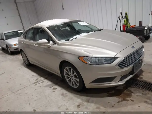 3FA6P0HD2HR293365 2017 FORD FUSION - Image 1