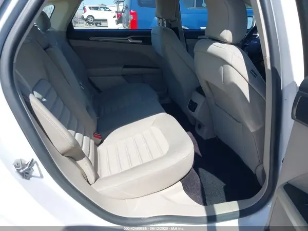 3FA6P0HD2HR313811 2017 FORD FUSION - Image 8