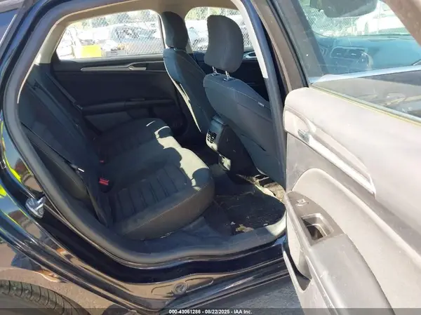 3FA6P0HD2HR320368 2017 FORD FUSION - Image 8