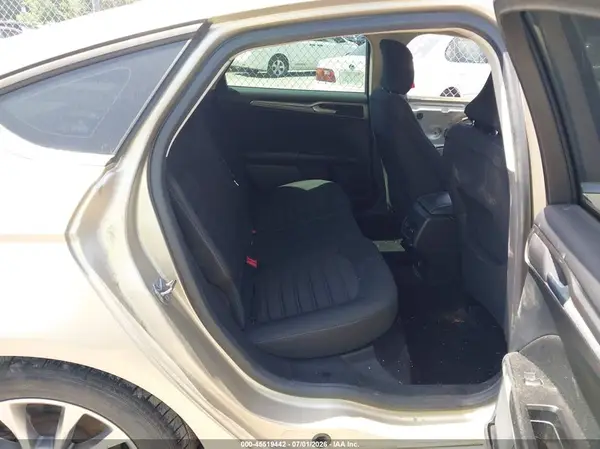 3FA6P0HD2HR348266 2017 FORD FUSION - Image 8