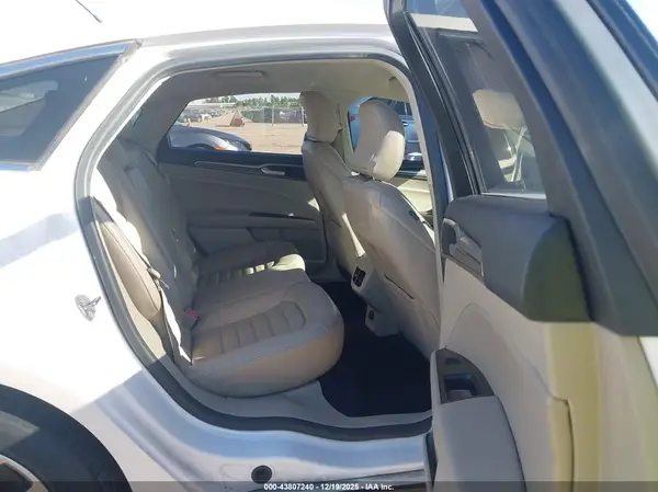 3FA6P0HD2HR349630 2017 FORD FUSION - Image 8