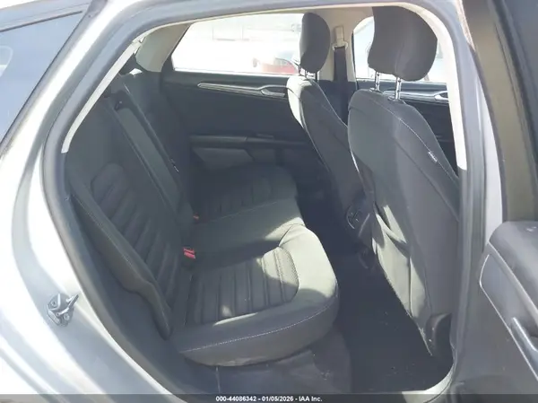 3FA6P0HD2HR367500 2017 FORD FUSION - Image 8