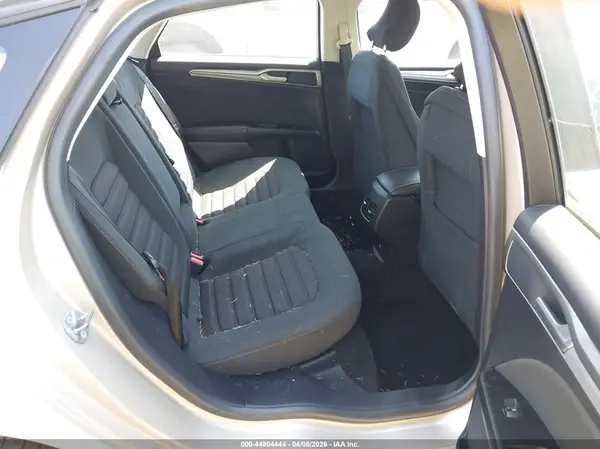 3FA6P0HD2HR372597 2017 FORD FUSION - Image 8