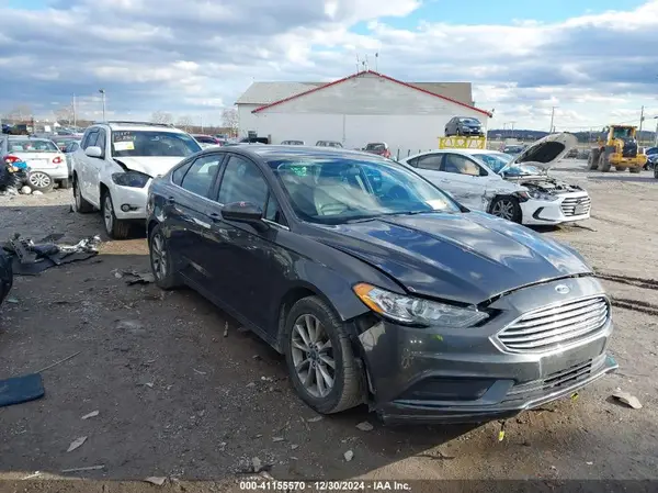 3FA6P0HD2HR377072 2017 FORD FUSION - Image 1