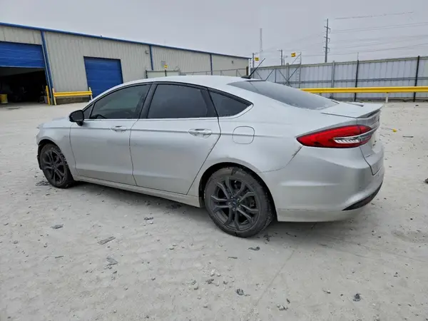3FA6P0HD2JR131001 2018 FORD FUSION - Image 2