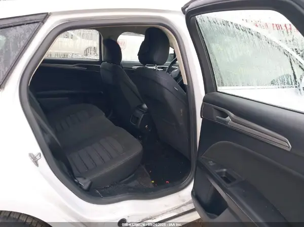 3FA6P0HD2JR135274 2018 FORD FUSION - Image 8