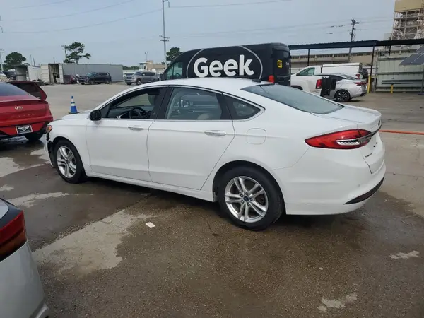 3FA6P0HD2JR158036 2018 FORD FUSION - Image 2