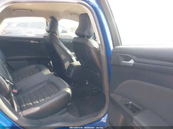 3FA6P0HD2JR186421 2018 FORD FUSION - Image 8