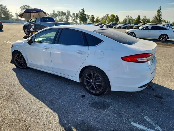 3FA6P0HD2JR193725 2018 FORD FUSION - Image 2