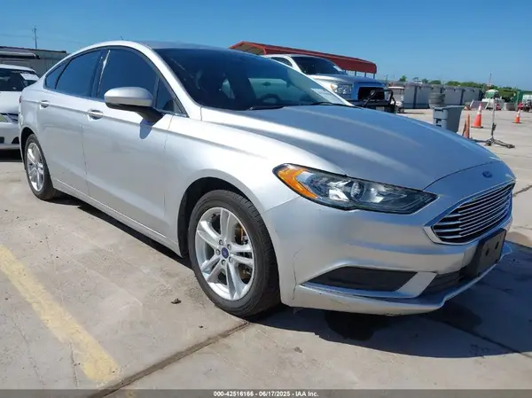 3FA6P0HD2JR224181 2018 FORD FUSION - Image 1