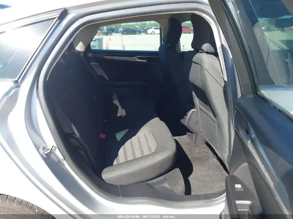 3FA6P0HD2JR224181 2018 FORD FUSION - Image 8