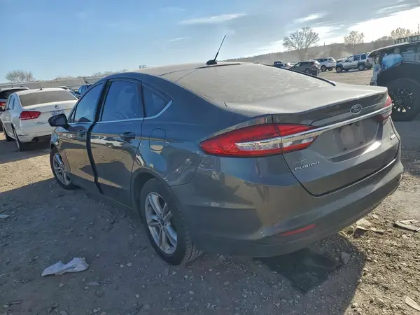 3FA6P0HD2JR240526 2018 FORD FUSION - Image 2