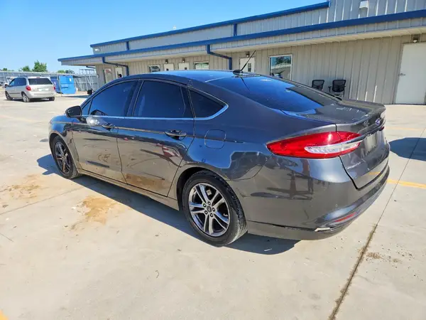 3FA6P0HD2JR255818 2018 FORD FUSION - Image 2