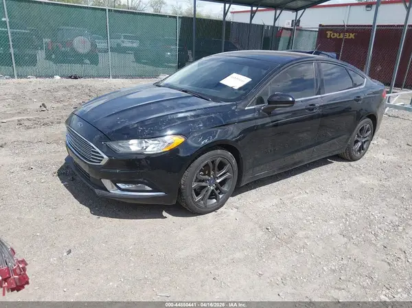 3FA6P0HD2JR256063 2018 FORD FUSION - Image 2