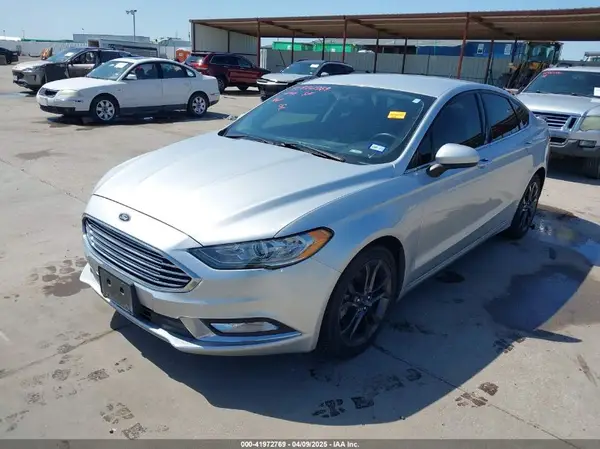 3FA6P0HD2JR256502 2018 FORD FUSION - Image 2