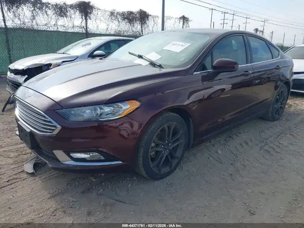 3FA6P0HD2JR256693 2018 FORD FUSION - Image 2