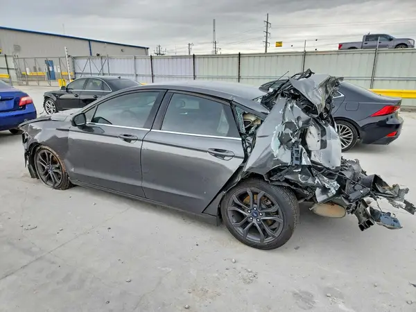 3FA6P0HD2JR256709 2018 FORD FUSION - Image 2