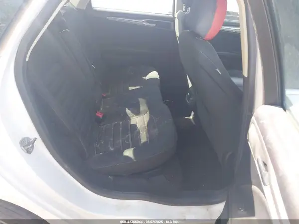 3FA6P0HD2JR270142 2018 FORD FUSION - Image 8