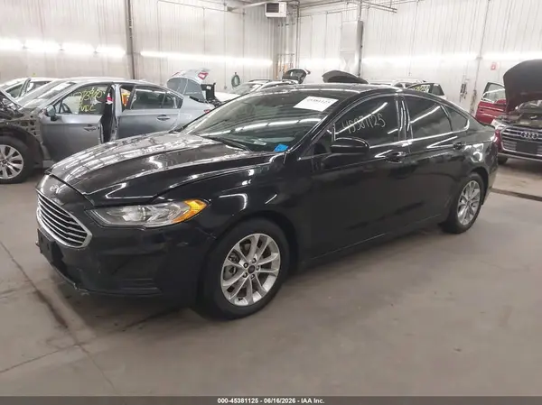 3FA6P0HD2KR102633 2019 FORD FUSION - Image 2