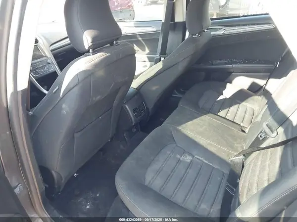 3FA6P0HD2KR113843 2019 FORD FUSION - Image 8