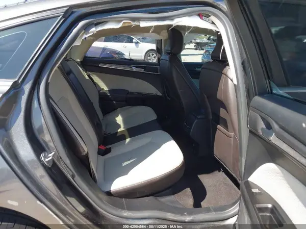 3FA6P0HD2KR113972 2019 FORD FUSION - Image 8