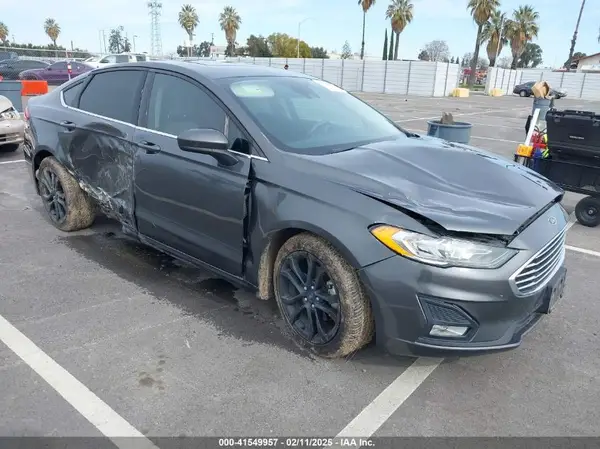 3FA6P0HD2KR115575 2019 FORD FUSION - Image 1