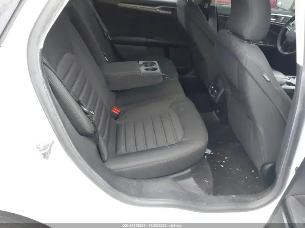 3FA6P0HD2KR127533 2019 FORD FUSION - Image 8