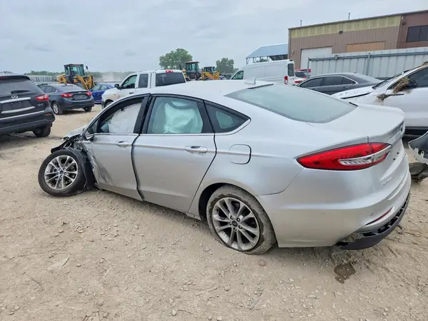 3FA6P0HD2KR143473 2019 FORD FUSION - Image 2