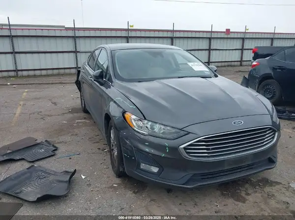 3FA6P0HD2KR148270 2019 FORD FUSION - Image 1