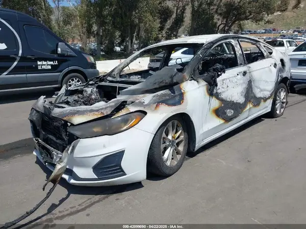 3FA6P0HD2KR151184 2019 FORD FUSION - Image 2