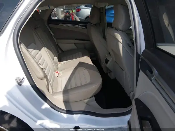 3FA6P0HD2KR159480 2019 FORD FUSION - Image 8