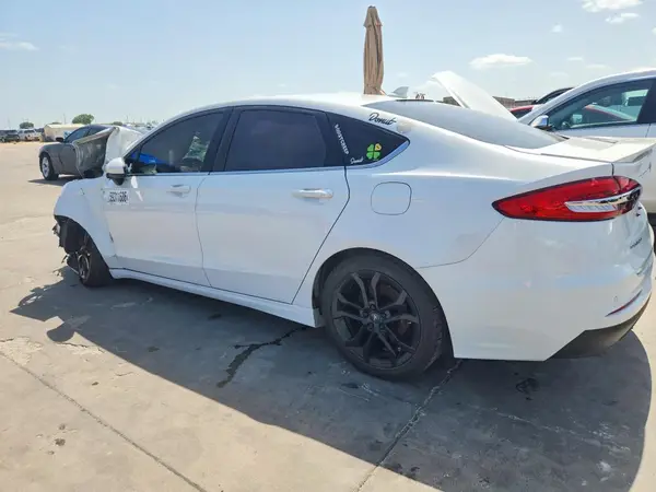 3FA6P0HD2KR169930 2019 FORD FUSION - Image 2