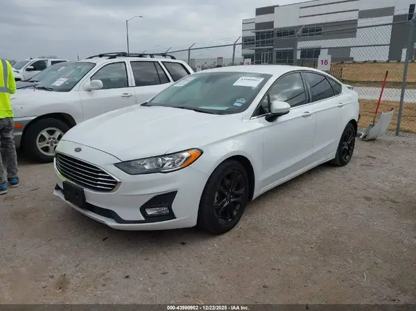 3FA6P0HD2KR170060 2019 FORD FUSION - Image 2